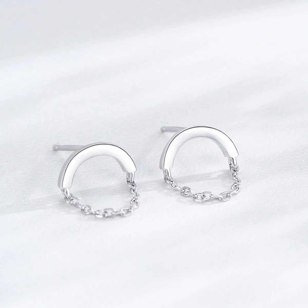 Pendientes colgantes para mujer, aretes colgantes de aro con cadena en U para mujer, color dorado