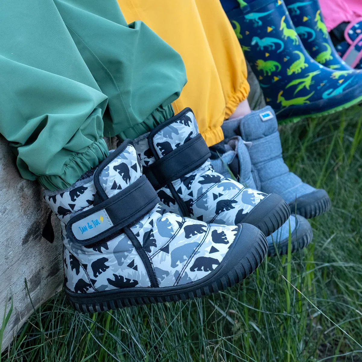 JAN & JUL Botas de invierno Toasty-Dry para niños pequeños, Bear, 28 EU