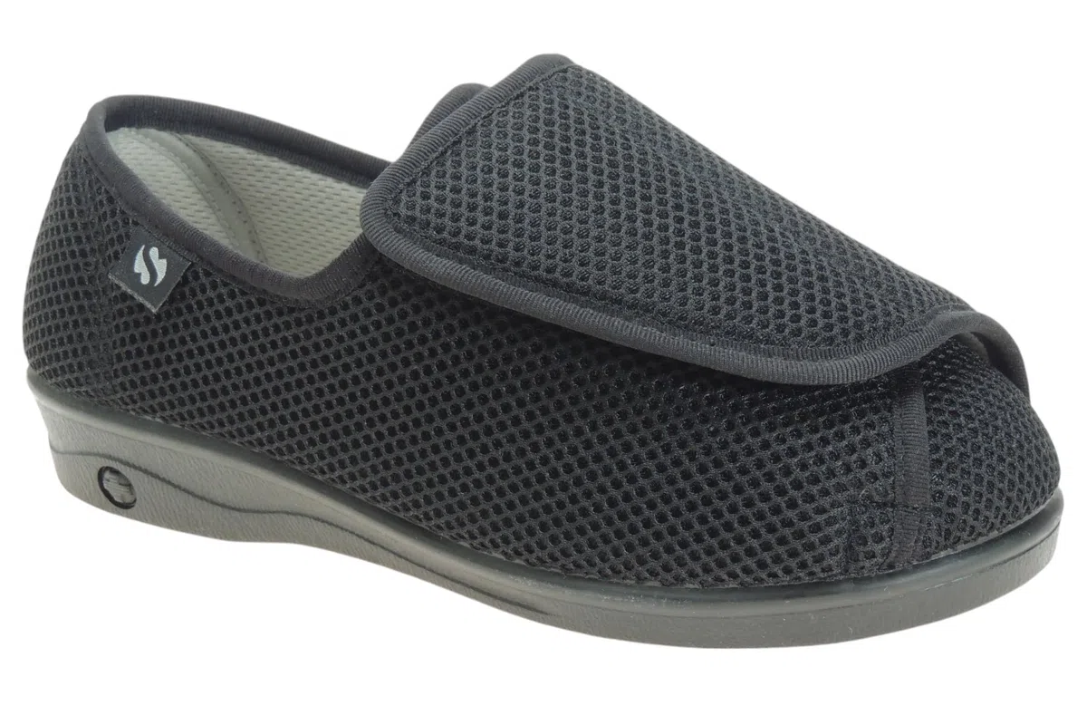 Calzados Romero Zapatilla para Pies Delicados en Ancho Especial para Mujer Tratamiento Antibacteriano Sanitized Negro Talla 38