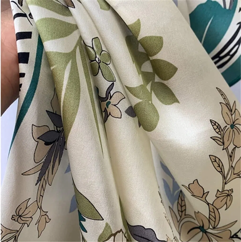 Bufanda de Mujer Bufanda Cuadrada Estampado de Corbata de Pelo Pañuelo de Seda Satinada Pañuelo de Cabeza para Mujer Bufanda de Seda de Tira Larga pequeña (E 53 * 53 CM)