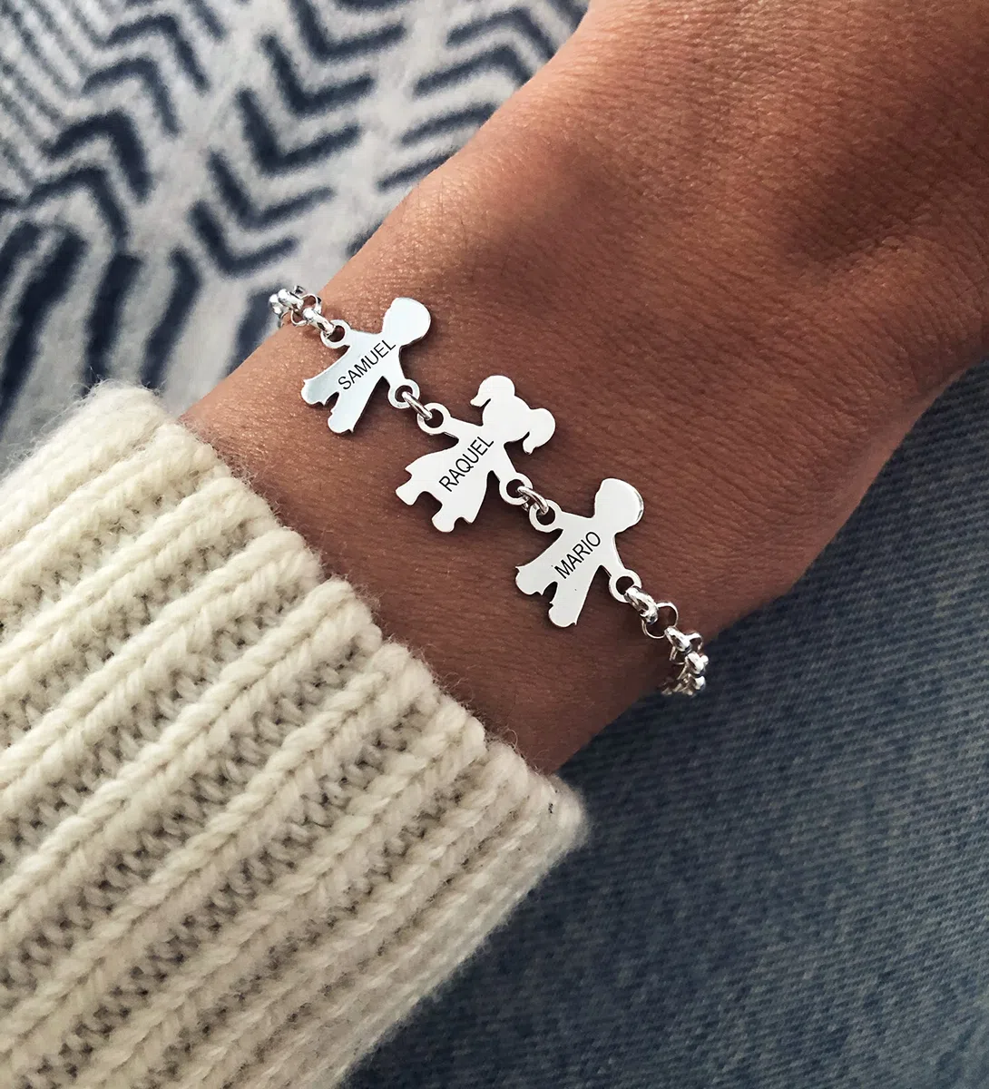 Pulsera Personalizada Mama Niños de Plata de Ley 925.Pulsera Ideal como Regalo para Madre o Abuela.Pulsera con Nombre personalizado de Hijos y Nietos.Graba de1 a 7 Nombres.Ajustable