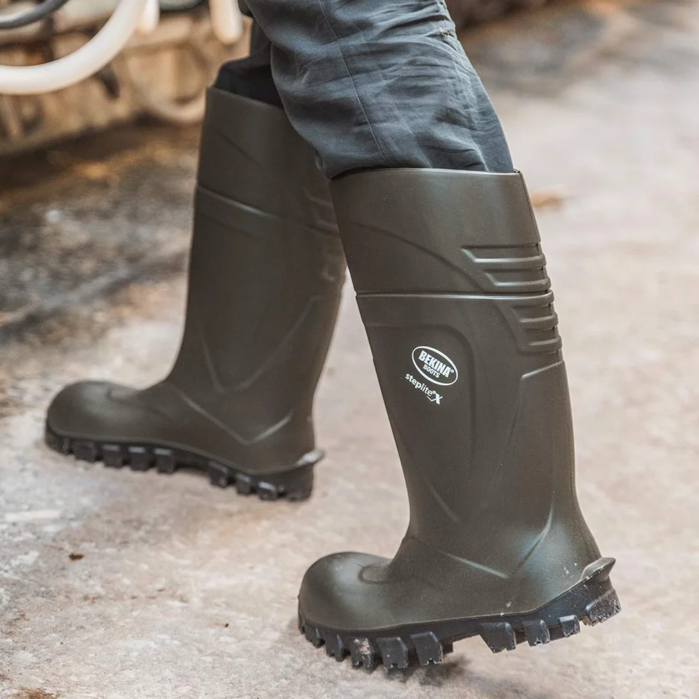 Botas de Seguridad y de Trabajo para Hombres y Mujeres Incl. Puntera de Acero, para Uso agrícola, garantizan una excelente adherencia, protección Aislante -30 Grados, Verde, EU 42