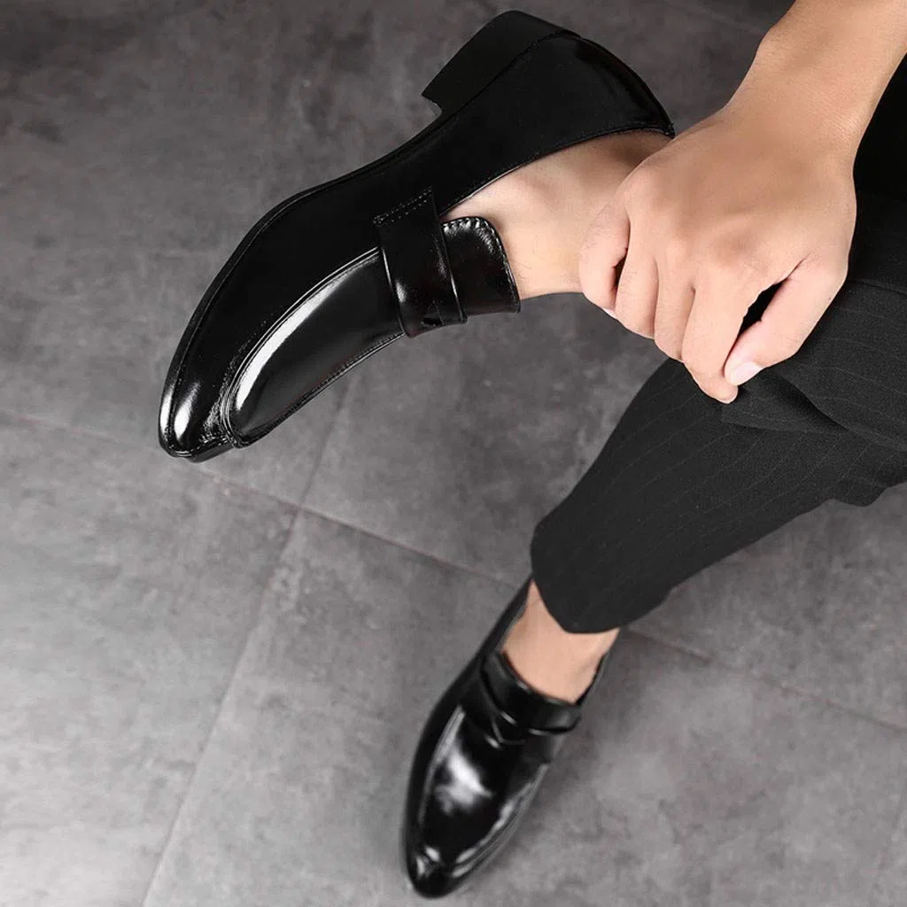 Mocasines de piel sintética para hombre, anchos, formales, zapatos de vestir, zapatos de traje, zapatos de punta puntiaguda, zapatos de negocios, suela baja, mocasines suaves y cómodos para uso diario