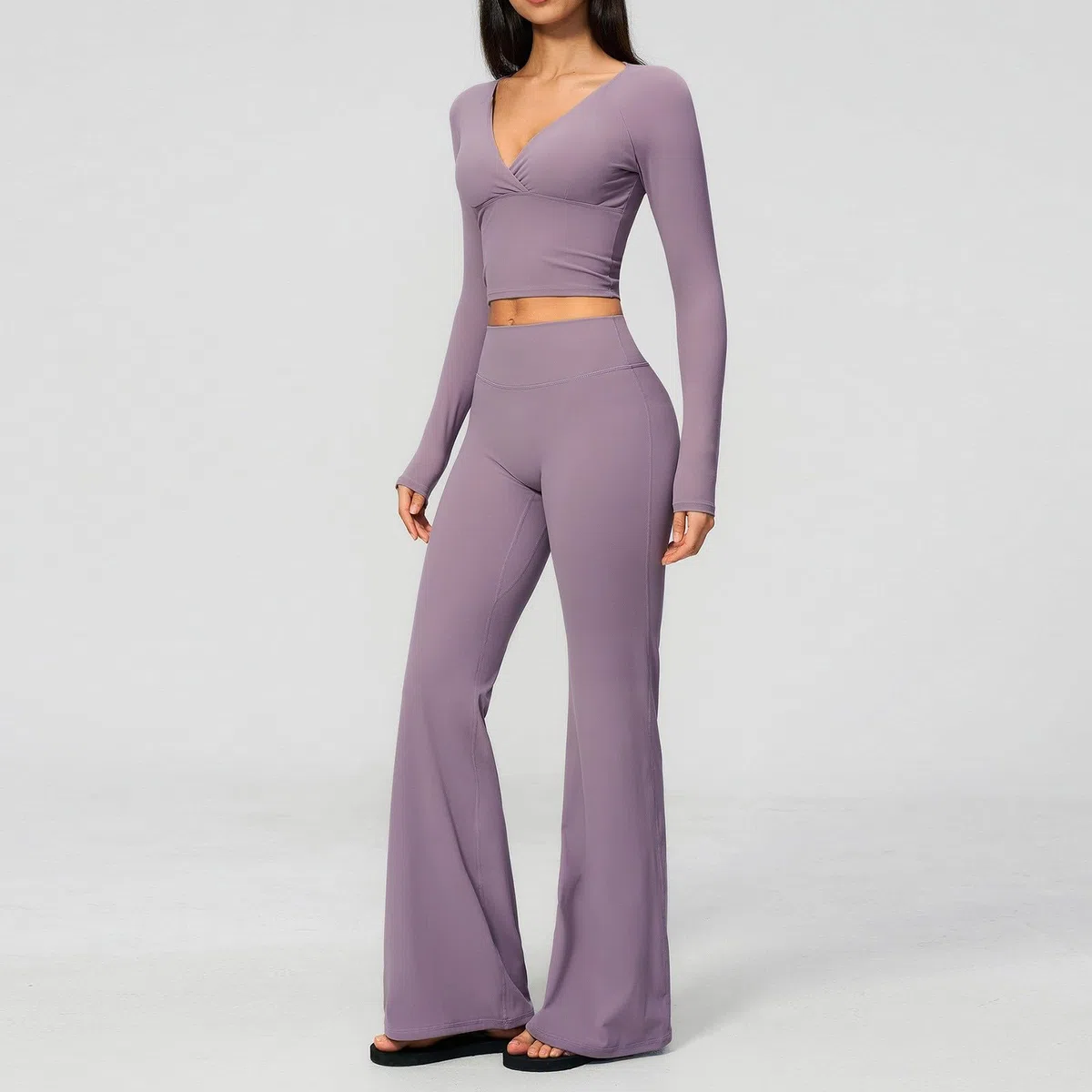 Ropa Deportiva cremosa para Adelgazar, Ideal para Yoga, Correr y Actividades al Aire Libre. Transpirable y de Corte Ajustado.
