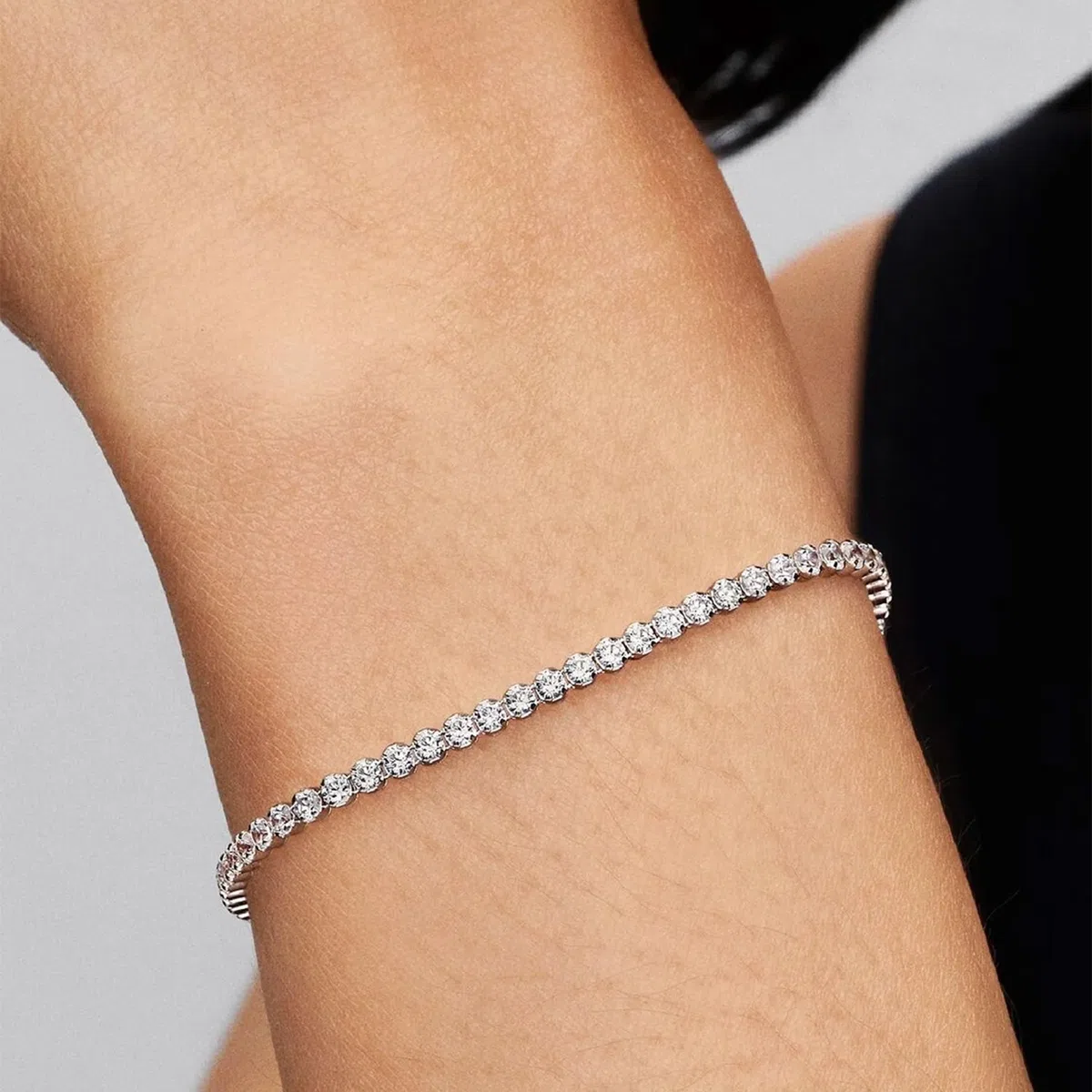 PANDORA Pulsera de tenis para mujer, plata y circonita, 593927C01