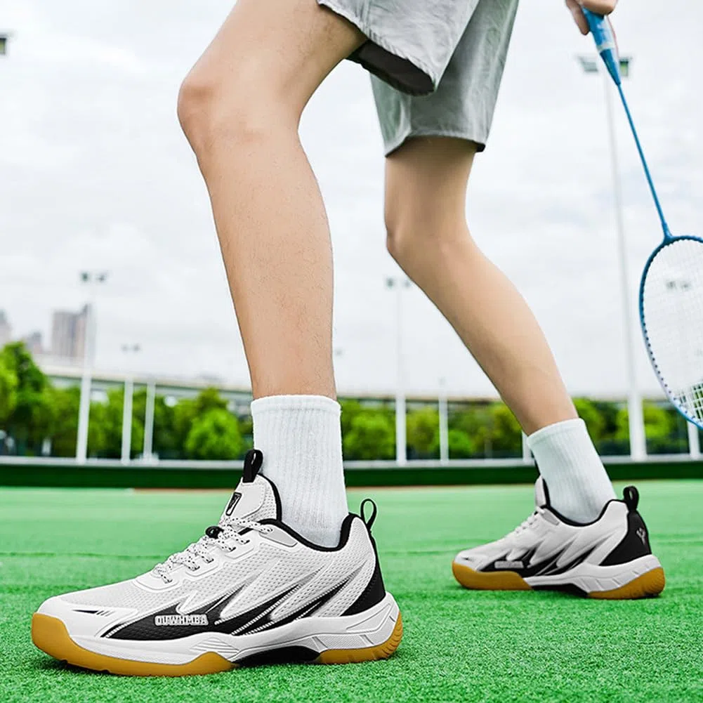 Zapatillas Multi-Deporte Badminton Hombre y Mujer Placa Anti-Torsión, Malla Transpirable, Entresuela MD y Suela Antideslizante para Uso Indoor