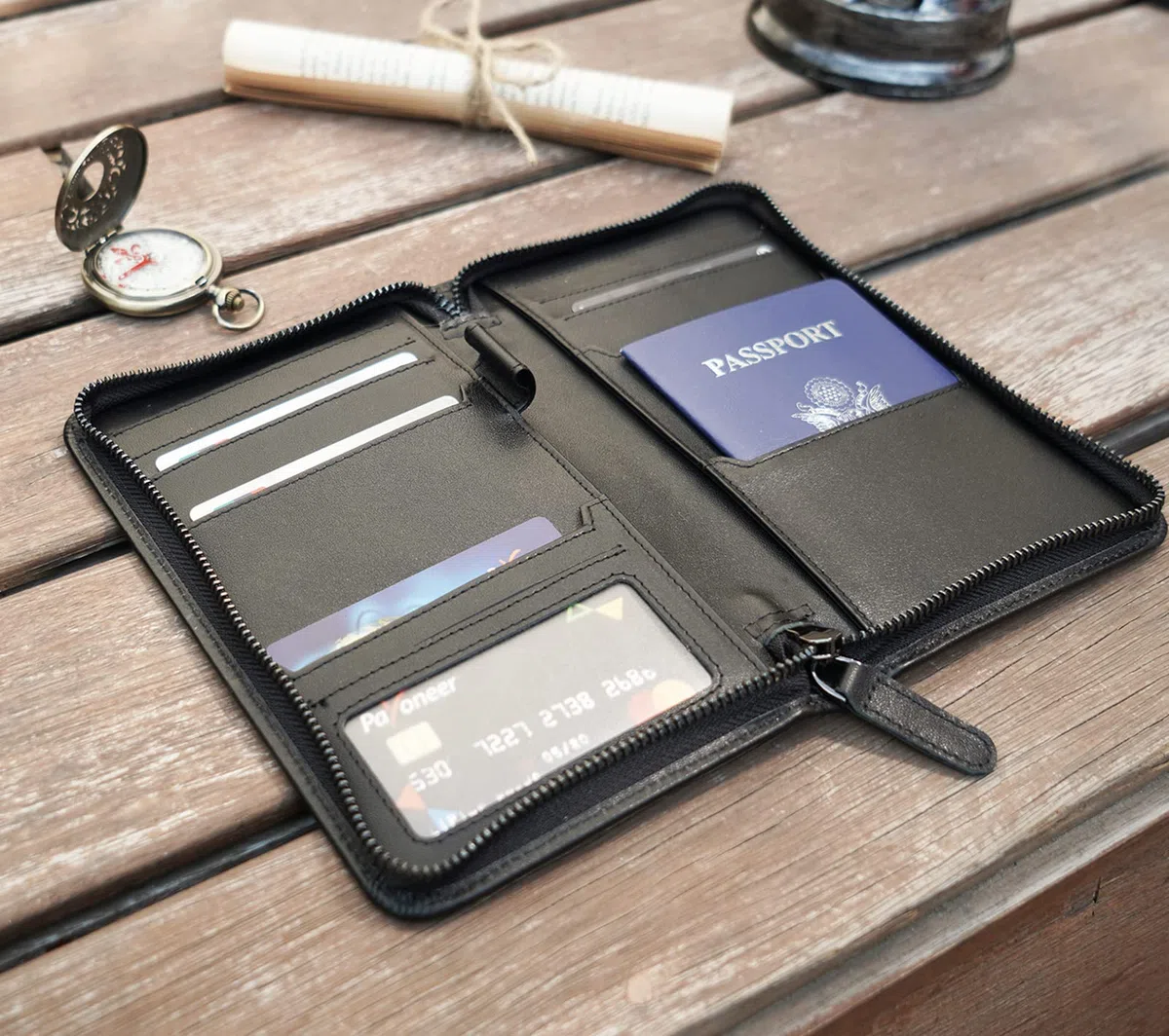Polare - Funda de piel para pasaporte (4 pasaportes y 4 pasaportes)