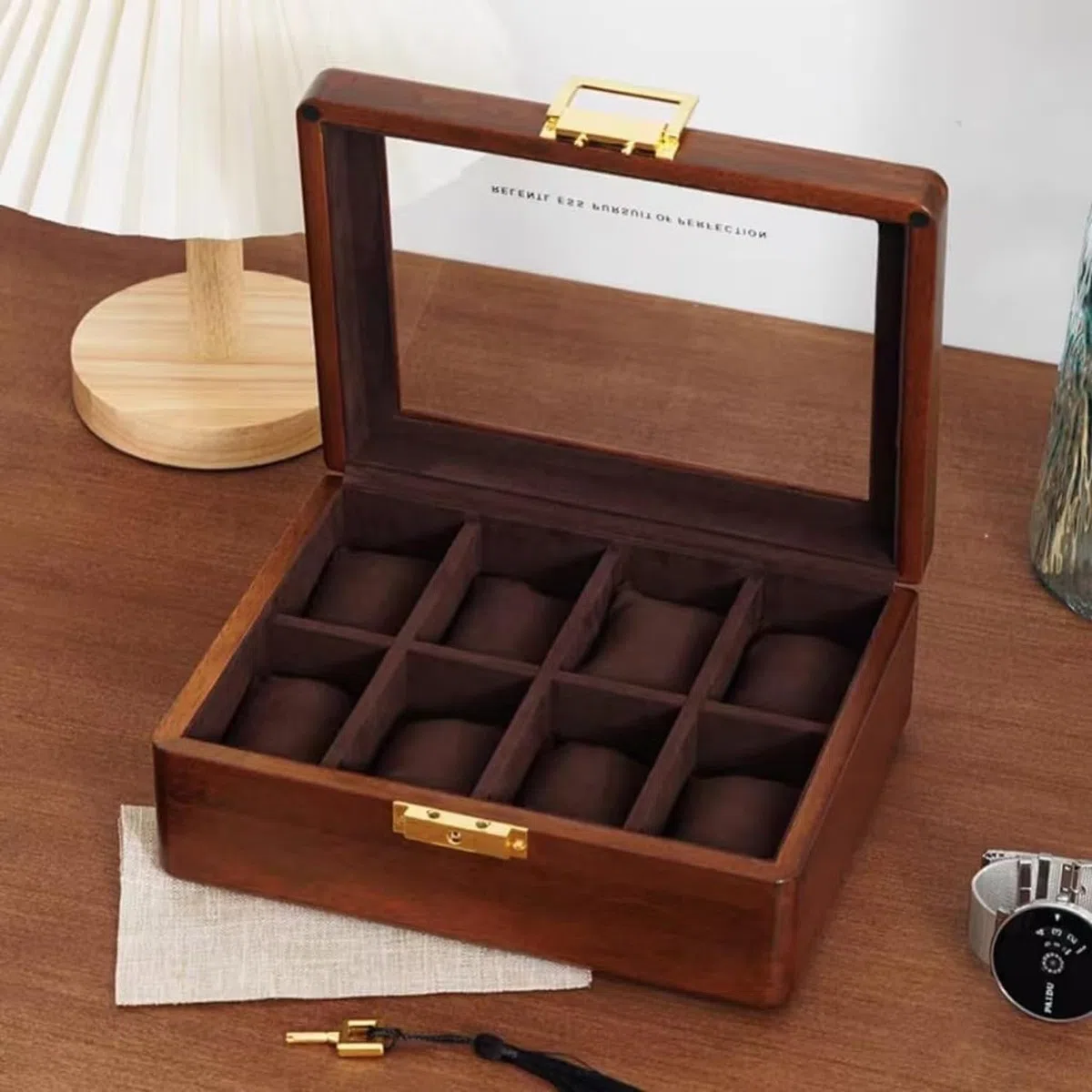 Caja de Madera para Relojes 8 Espacios con Tapa de Cristal Nogal Organizador de Exposición para Hombres Mujeres, 8 Slots-Terciopelo marrón Profundo, Madera Maciza de Teca Dorada