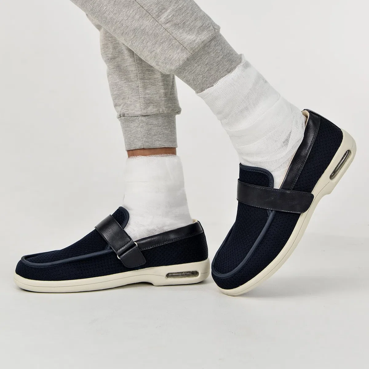 Zapatos Ortopédicos Ajustables para El Pulgar Valgo Fáciles de Poner Y Quitar Cómodos para Personas Mayores con Pies Hinchados Y con Espuma Viscoelástica (A10993)