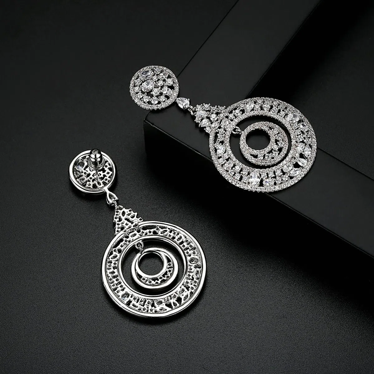 KnSam Pendientes de mujer, de oro, pendientes para niña, doble redondo con circonita cúbica, cobre, pendientes para mujer o niña, color blanco y oro