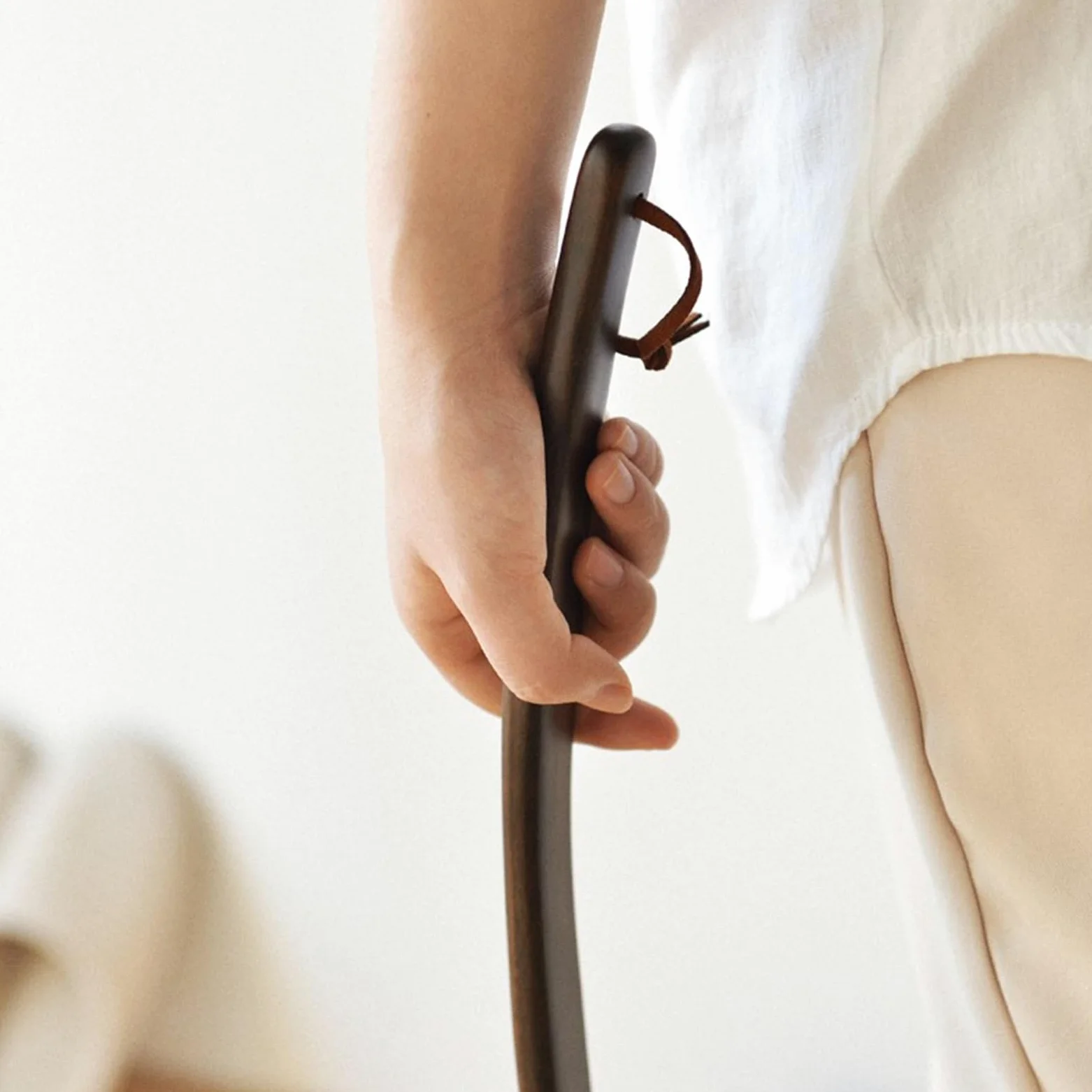 Calzadores, Calzadores Extra Largos de Madera, fáciles de Usar, for Personas Mayores y Mujeres Mayores.(65cm)