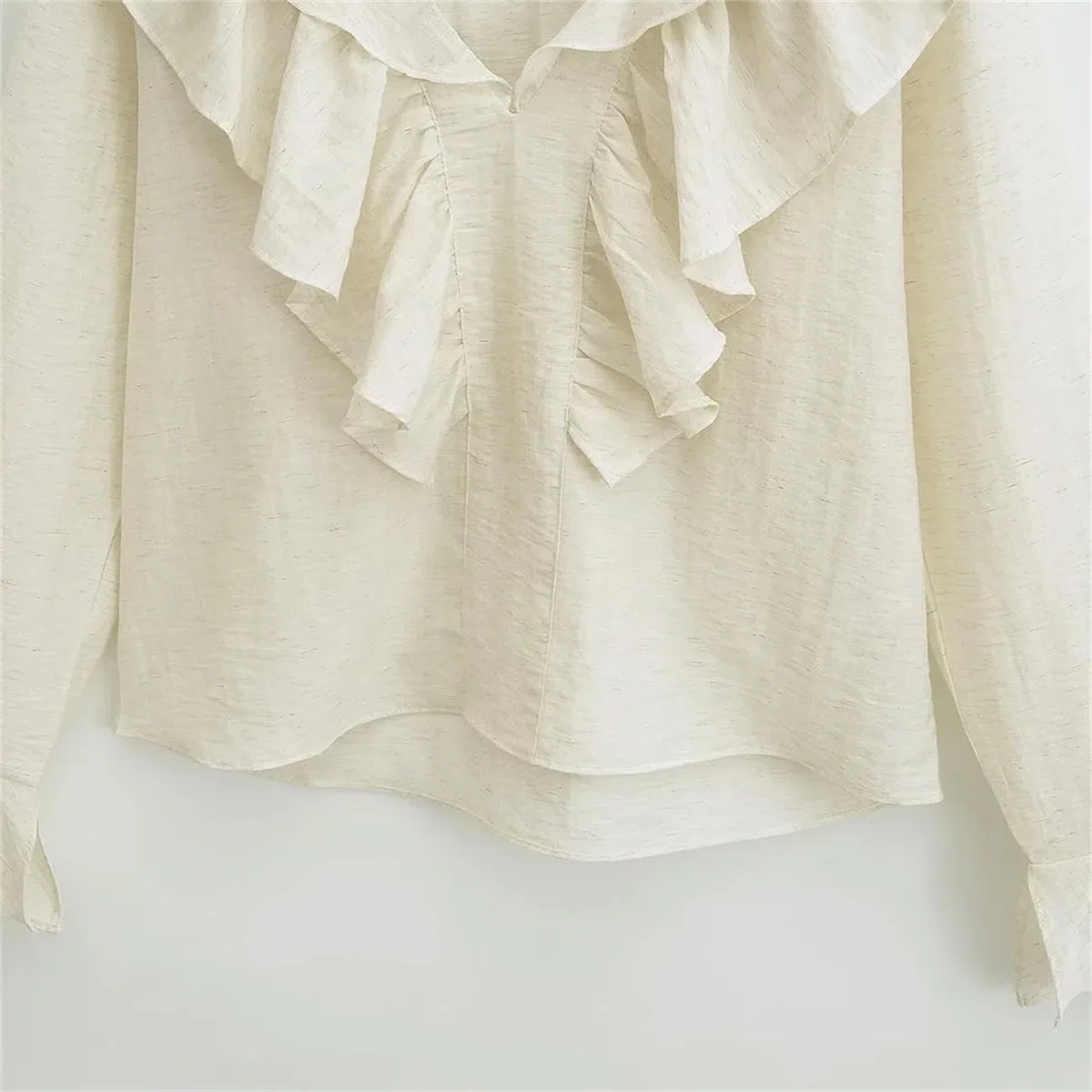 Camisa de manga larga con bordado blanco con volantes para mujer