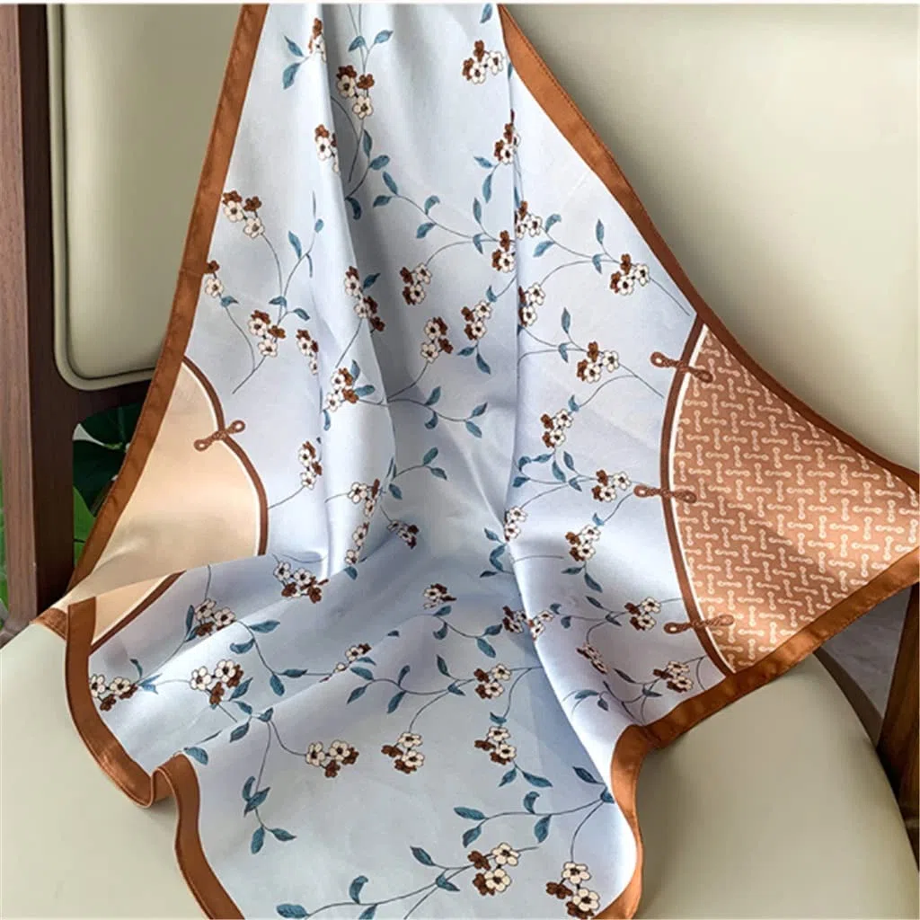 Bufanda de Mujer Bufanda Cuadrada Estampado de Corbata de Pelo Pañuelo de Seda Satinada Pañuelo de Cabeza para Mujer Bufanda de Seda de Tira Larga pequeña (E 53 * 53 CM)