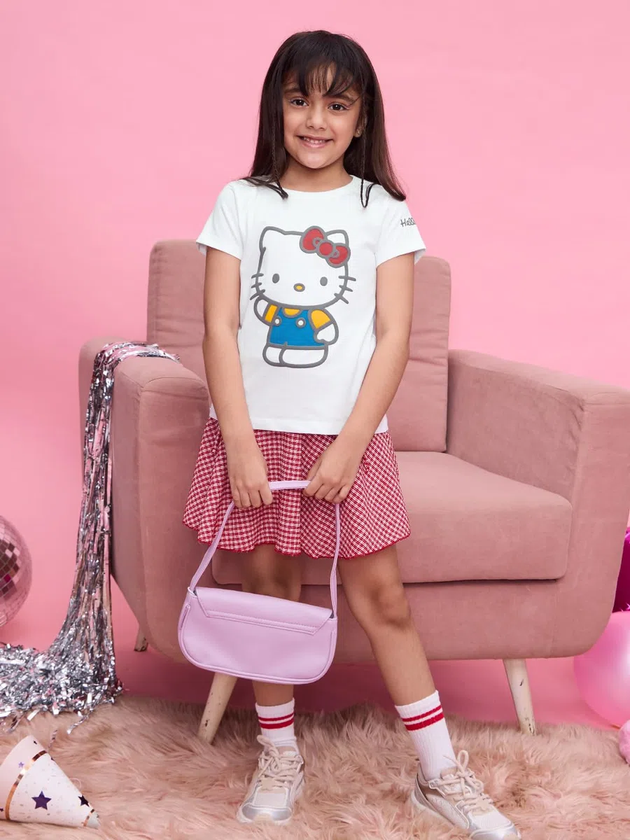 The Souled Store Camiseta oficial de Hello Kitty: Kitty White para niñas, manga corta, cuello redondo, estampado de ajuste regular, de algodón