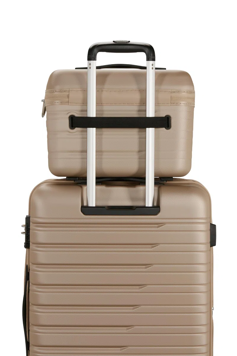 American Tourister Flashline Beauty Case & Neceser de Maquillaje para Hombre y Mujer, Bolsa de Maquillaje para Viajes y Uso Diario, maletín de cosméticos, 36 cm, Oro Marfil