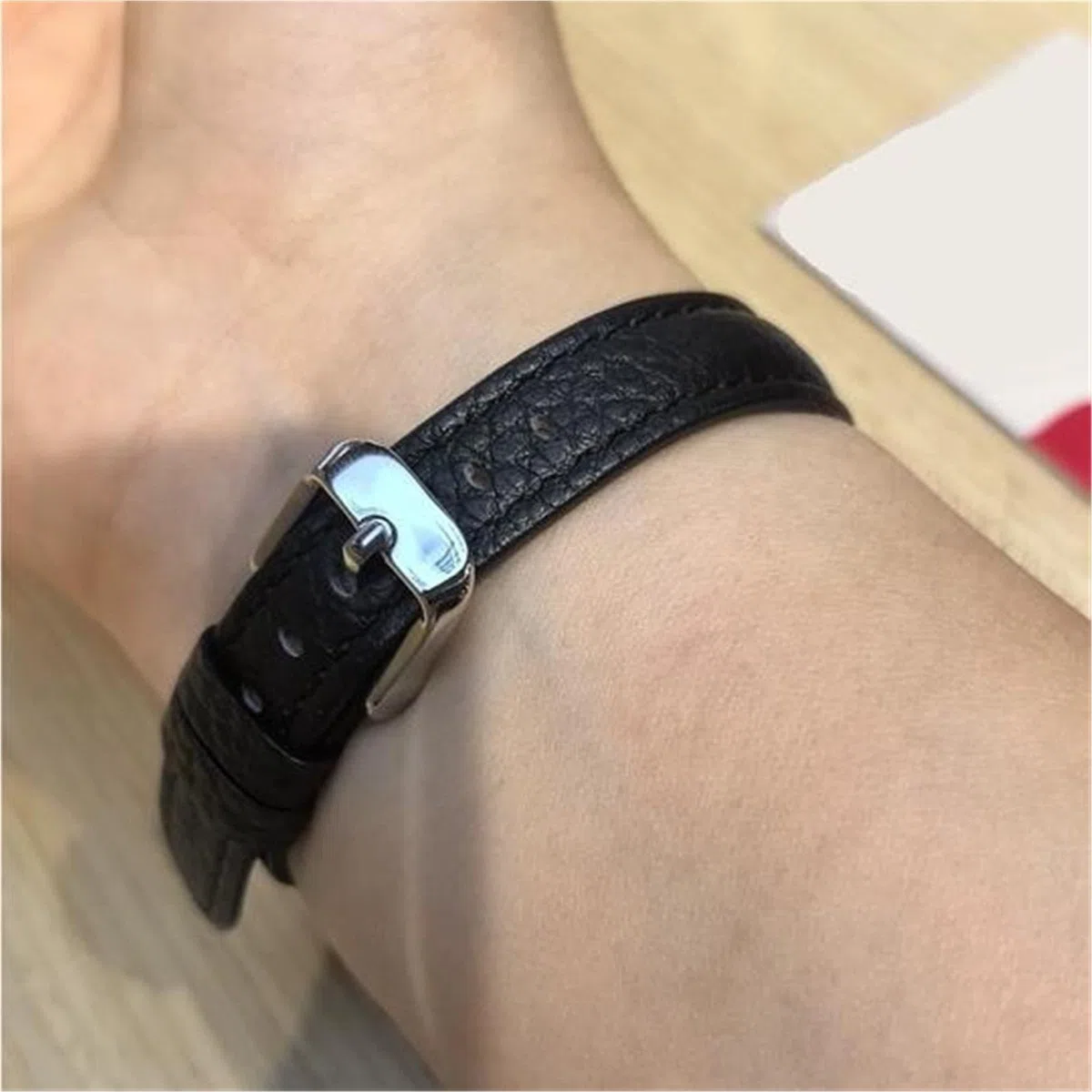 Correa de cuero clásica negra Accesorios de banda de repuesto de ocio unisex