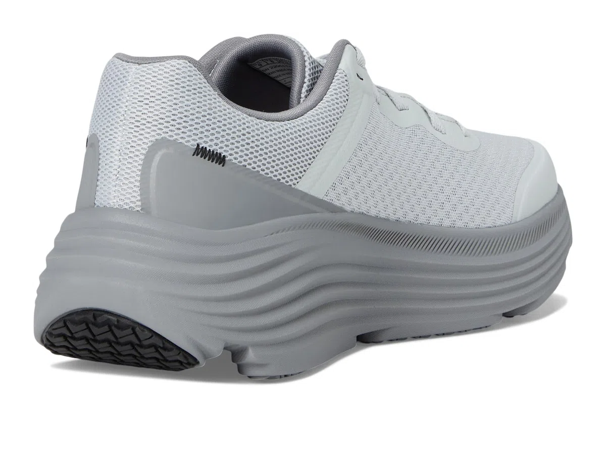 Skechers Herren MAX Cushioning Endeavour Sneaker
