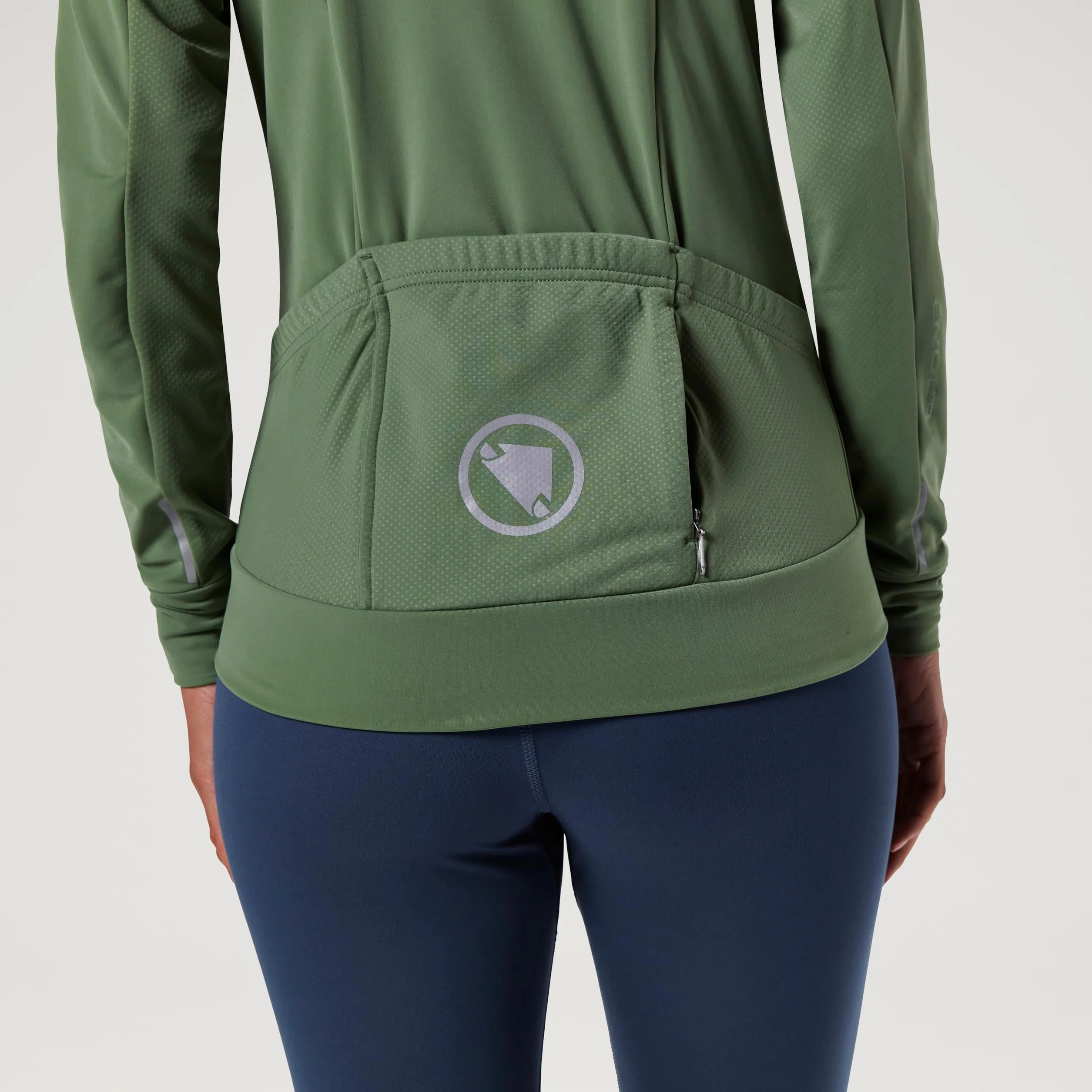 Endura Mujer Xtract Roubaix Longsleeve Cycling Jersey | Water Repellent | Wicking | Reflective Trim Camiseta