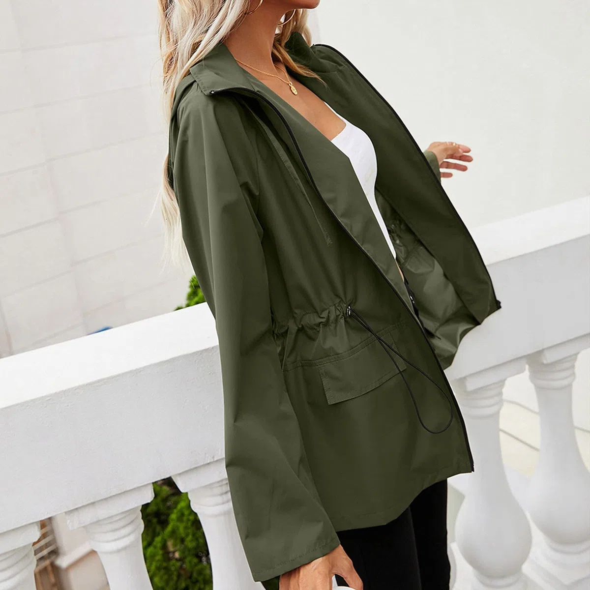 Chubasquero impermeable casual de las mujeres con cremallera sólida con capucha