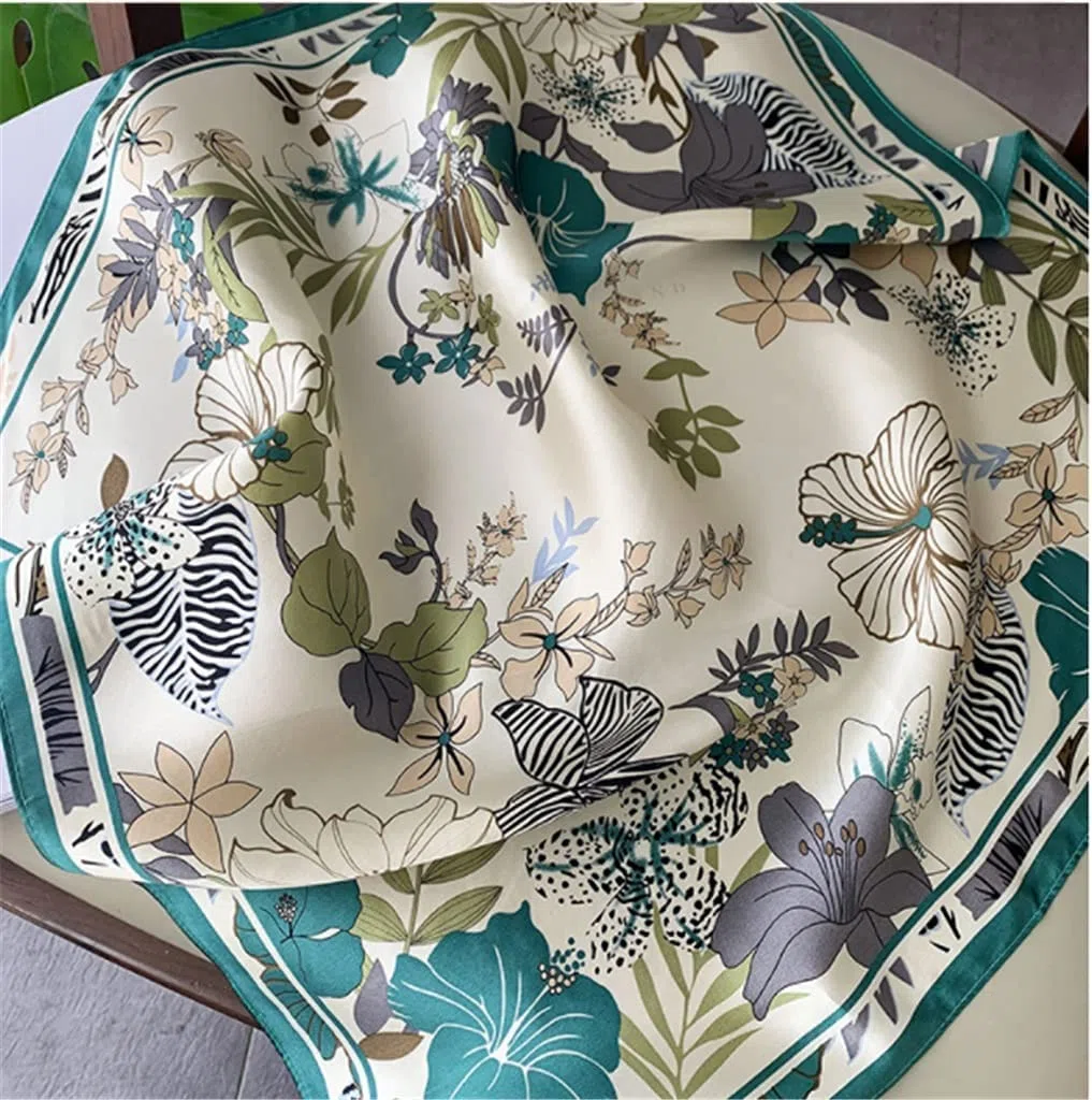 Bufanda de Mujer Bufanda Cuadrada Estampado de Corbata de Pelo Pañuelo de Seda Satinada Pañuelo de Cabeza para Mujer Bufanda de Seda de Tira Larga pequeña (E 53 * 53 CM)