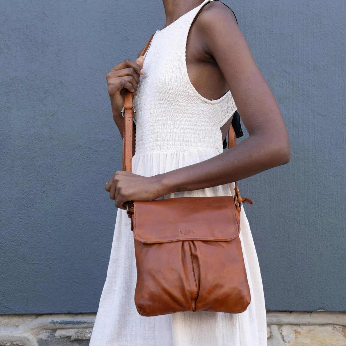 Gusti Bolso bandolera de piel - Veha Mujer Bolso de cuero marrón Cuero