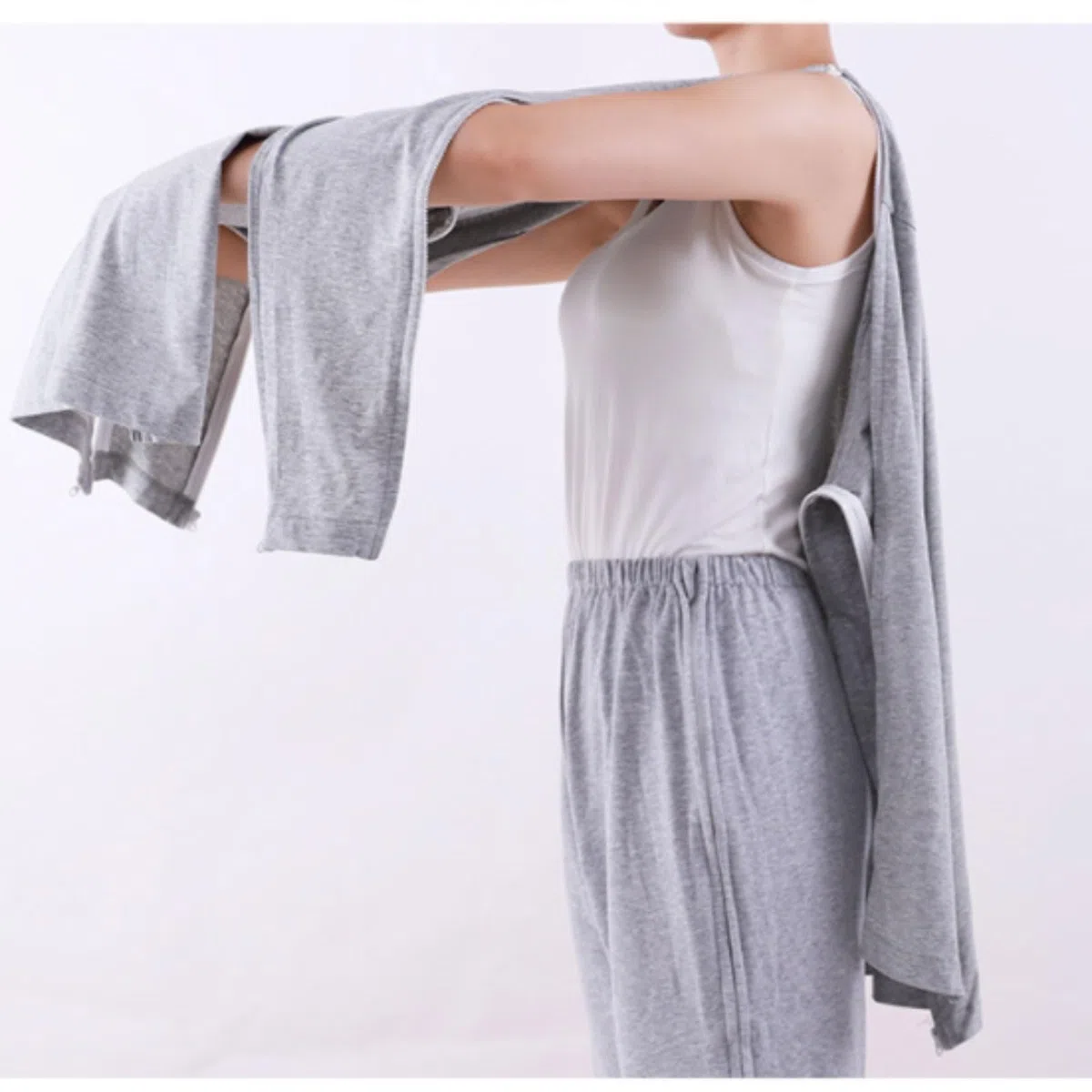 Batas de algodón for pacientes primavera, camisas enfermería con abertura frontal completa for infusión y cuidados, reutilizables for hombres mujeres mayores Exfoliantes Suaves(Grey,Large)