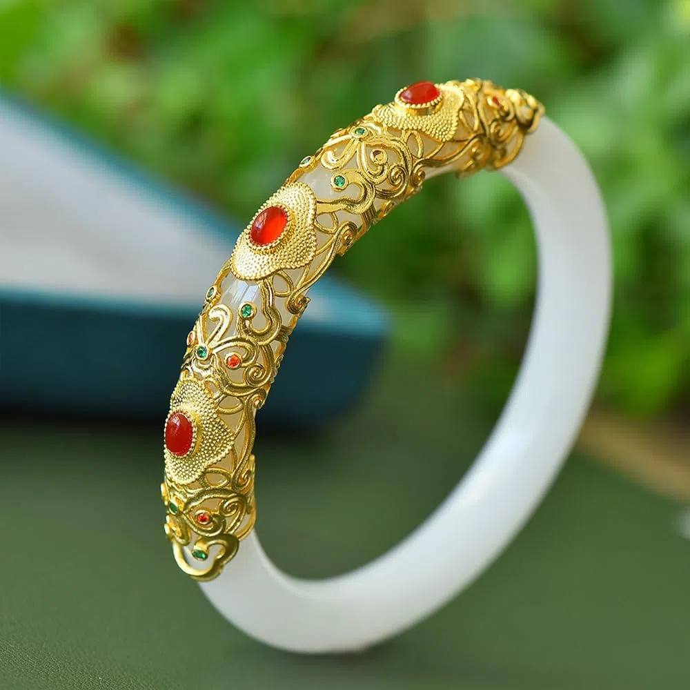 Pulsera de Brazalete de Jade Blanca para Mujeres Buena Suerte Mujer de Brazalete Rojo Rhinestones Decorados de Oro Antiguo Diseño de Incrustaciones Jade Stone Pulsera (de Piedra Jade35,58-59)