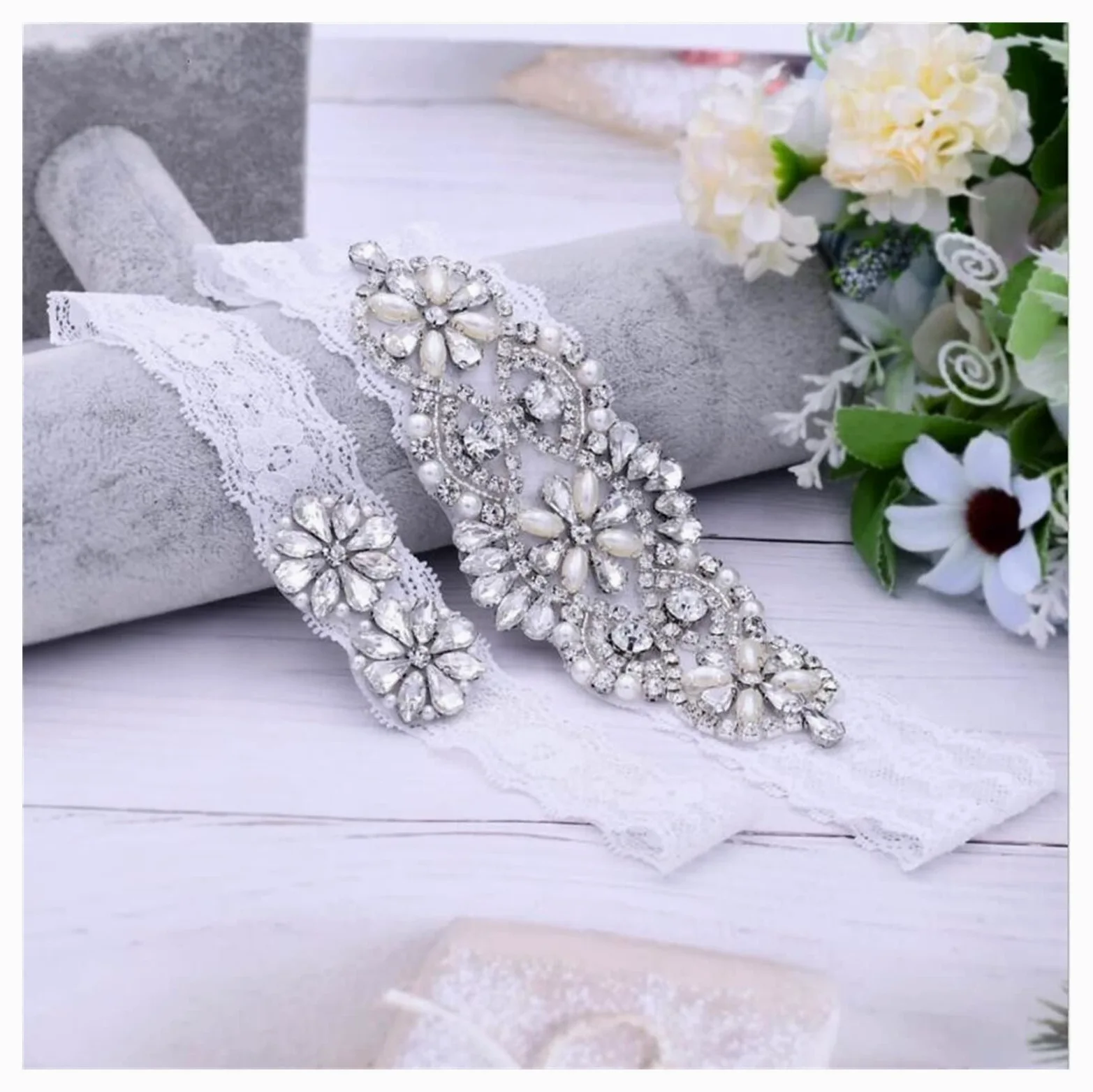 Liguero Nupcial de la Boda Liguero de Encaje elástico Liguero Nupcial Diamantes de imitación Perlas de Cristal Transparente (Color : Army Green, Size : One Size) (Khaki One Size)