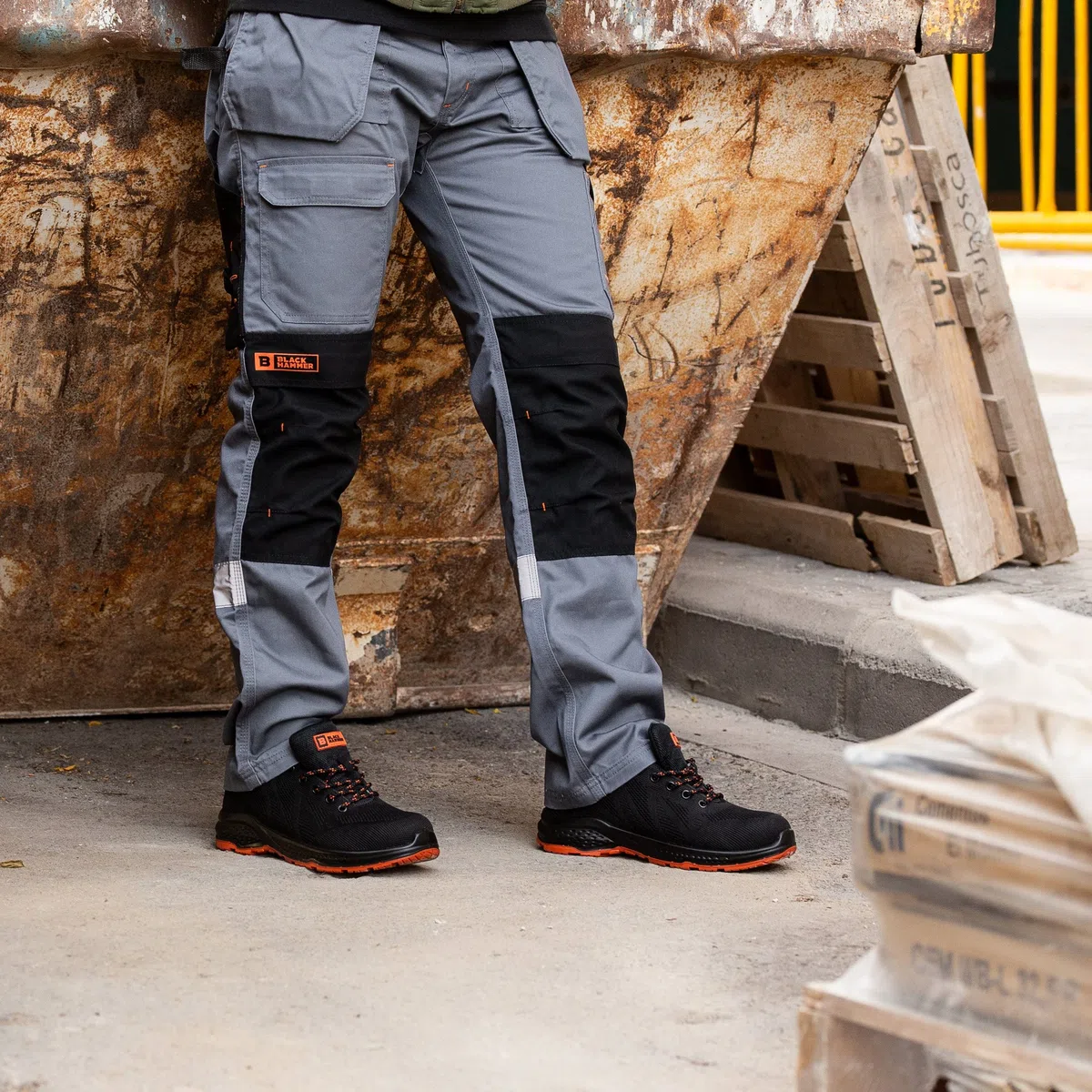 BLACK HAMMER Zapatos de Seguridad para Hombre Puntera de Acero S1P Resistente a los resbalones SRC Suela Intermedia de Acero Trabajo Transpirable Hiker 2292 Naranja (42 EU)