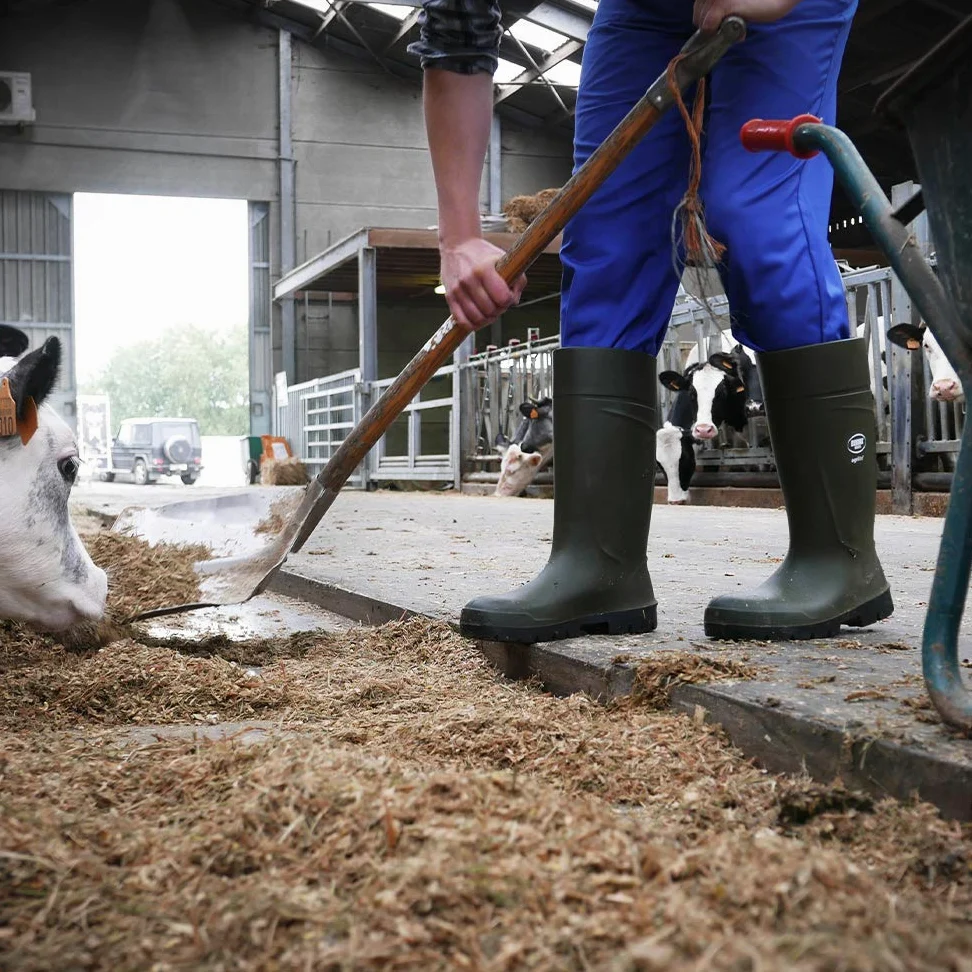 Botas de Seguridad para Hombres, Puntera de Acero y Suela de Seguridad para la Agricultura, Ligeras, de Gran Comodidad, Antideslizante, Resistente al Productos de Limpieza, Verde, EU 41